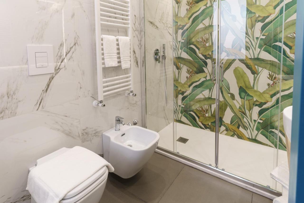 Nuvole Apartment Near The Beach Трани Экстерьер фото